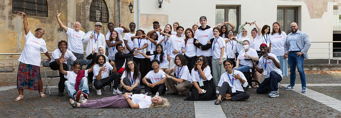 Group photo of Get Engaged'25 participants